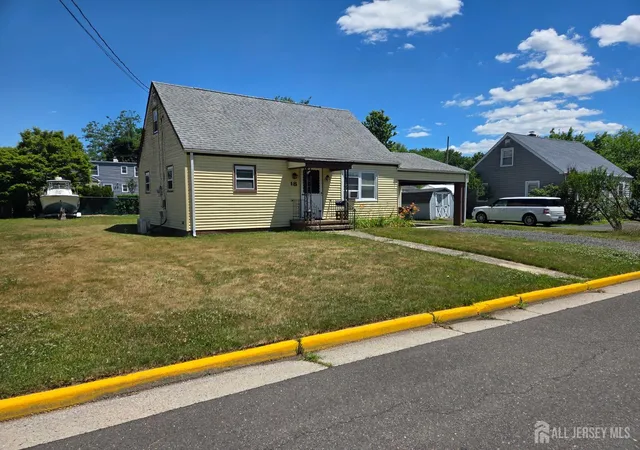Homes for sale in Englishtown, NJ | 18 Victory Dr, Englishtown, NJ 07726 | MLS# 2618206R