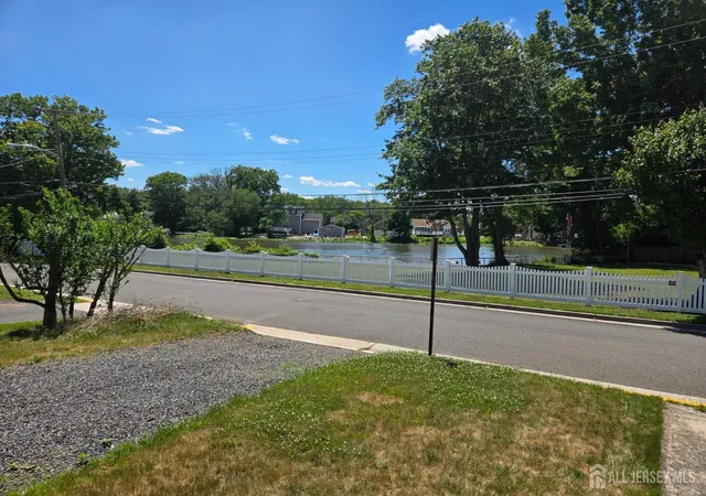 Homes for sale in Englishtown, NJ | 18 Victory Dr, Englishtown, NJ 07726 | MLS# 2618206R