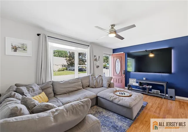 4th image of 8 Lauretta Dr, East Brunswick, NJ 08816 | MLS# 2662018M