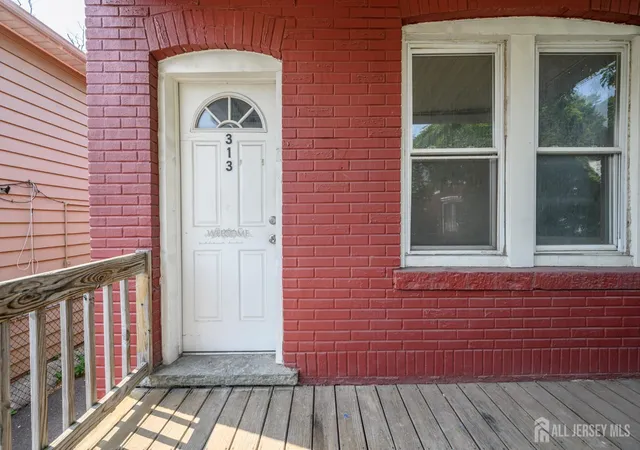 3rd image of 313 Wagner Ave, Perth Amboy, NJ 08861 | MLS# 2702651R