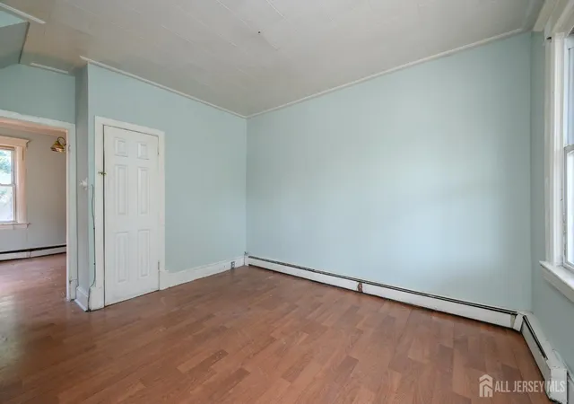 5th image of 313 Wagner Ave, Perth Amboy, NJ 08861 | MLS# 2702651R