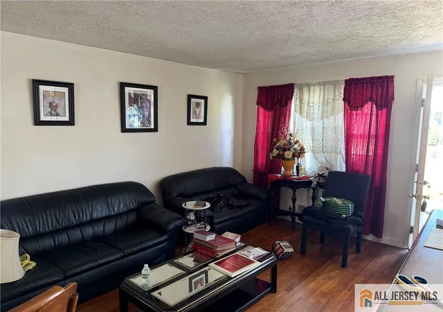 Photo 3 of Single family home for sale at 219 Victory St, Roselle, NJ 07203 | MLS# 2662383M | Listing updated on 2026-06-26