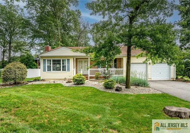 Photo 3 of Single family home for sale at 9 Boxwood Rd, Piscataway, NJ 08854 | MLS# 2661938M | Listing updated on 2026-07-13