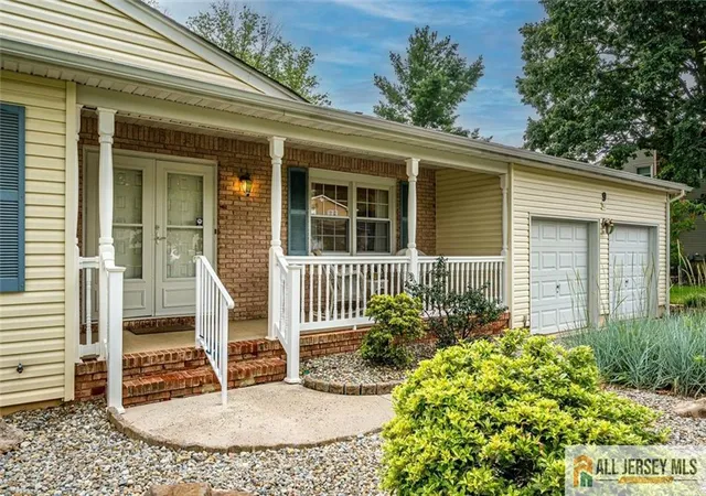 Photo 4 of Single family home for sale at 9 Boxwood Rd, Piscataway, NJ 08854 | MLS# 2661938M | Listing updated on 2026-07-13