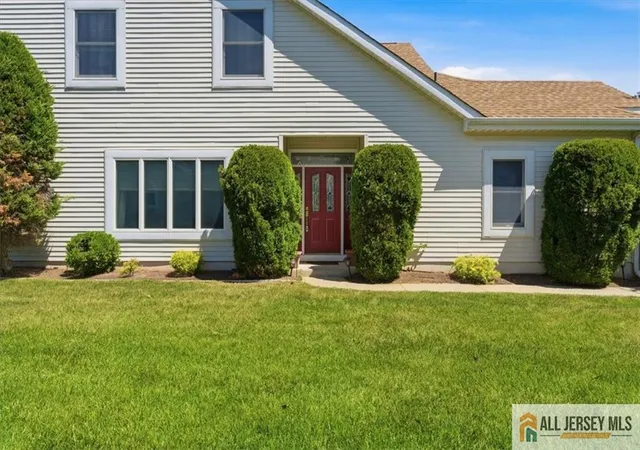 4th image of 41 Sherwood Dr, Monroe Township, NJ 08831 | MLS# 2662233M