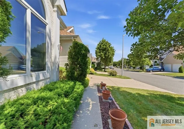 5th image of 41 Sherwood Dr, Monroe Township, NJ 08831 | MLS# 2662233M