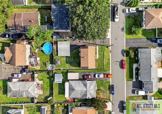 4th image of 18 Woodland Rd, Spotswood, NJ 08884 | MLS# 2770183M