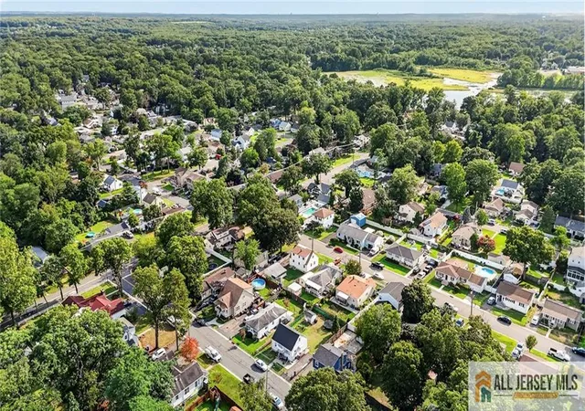 5th image of 18 Woodland Rd, Spotswood, NJ 08884 | MLS# 2770183M