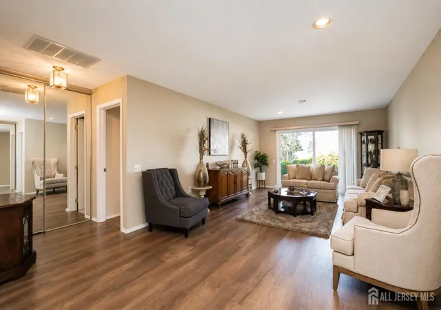 4th image of 738-C Prospect Rd #C, Monroe Township, NJ 08831 | MLS# 2700655R