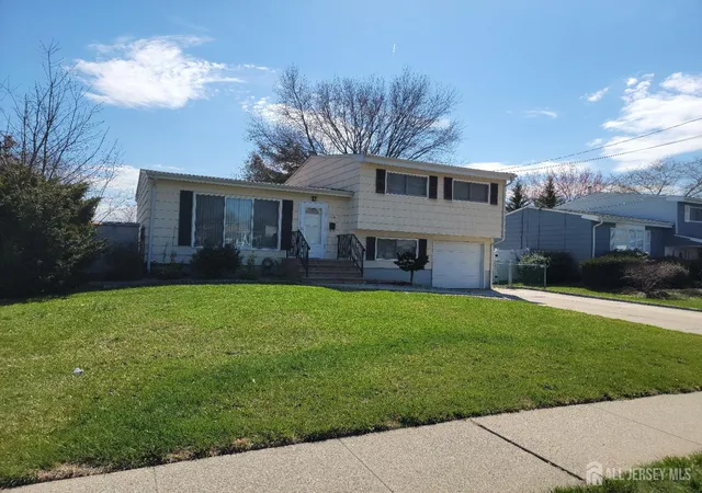 5th image of 139 Throckmorton Ln, Old Bridge, NJ 08857 | MLS# 2614656R