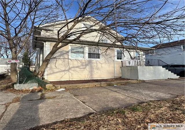 3rd image of 111 Delavan St, New Brunswick, NJ 08901 | MLS# 2661131M