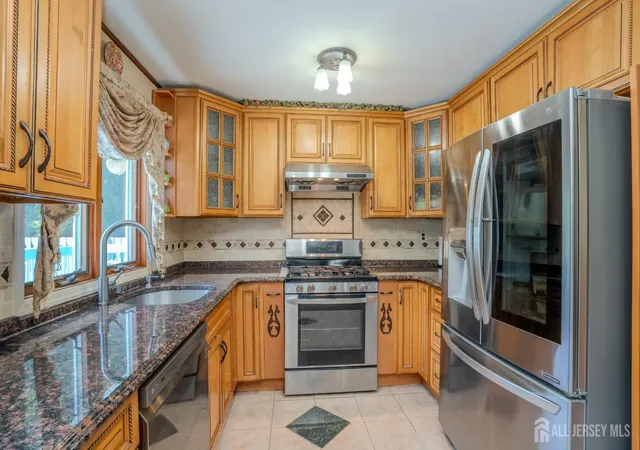 4th image of 2284 Polk Ave, North Brunswick, NJ 08902 | MLS# 2617647R