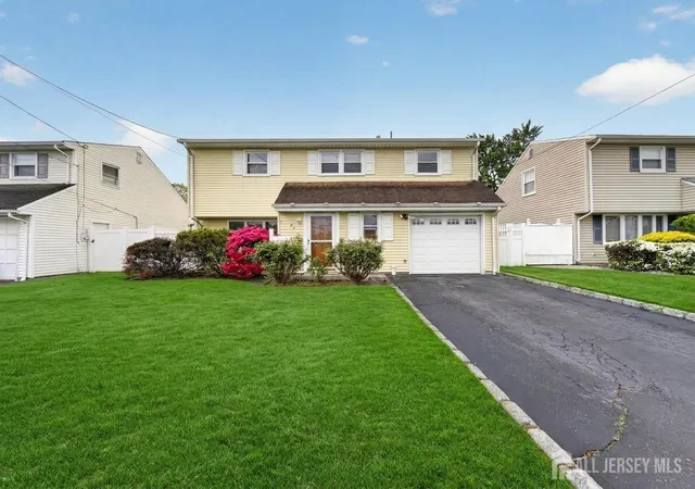Homes for sale in Iselin, NJ | 95 Pine St, Iselin, NJ 08830 | MLS# 2617446R