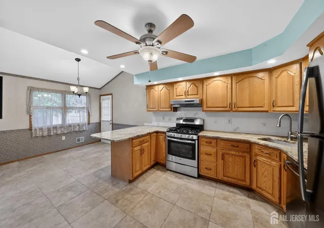 Homes for sale in Iselin, NJ | 95 Pine St, Iselin, NJ 08830 | MLS# 2617446R