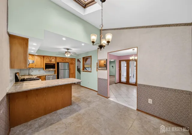 Homes for sale in Iselin, NJ | 95 Pine St, Iselin, NJ 08830 | MLS# 2617446R