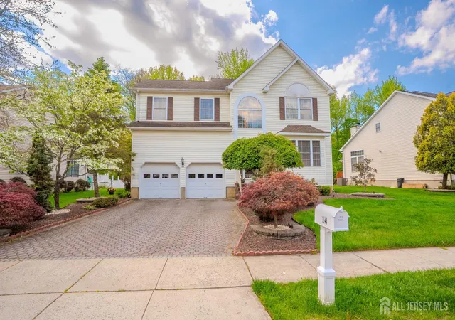 Homes for sale in South Brunswick, NJ | 14 Revere Rd, South Brunswick, NJ 08852 | MLS# 2615137R