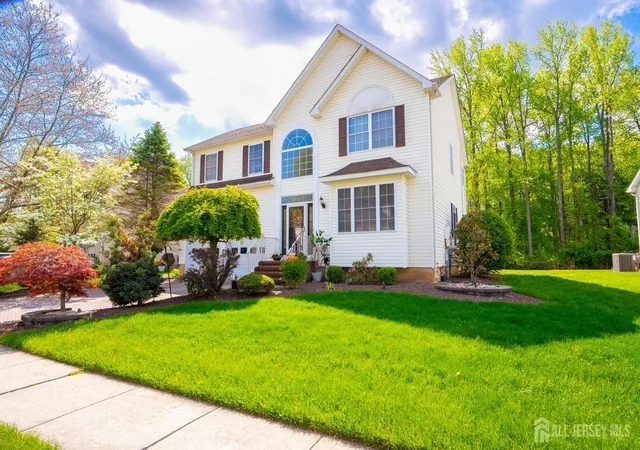 Homes for sale in South Brunswick, NJ | 14 Revere Rd, South Brunswick, NJ 08852 | MLS# 2615137R