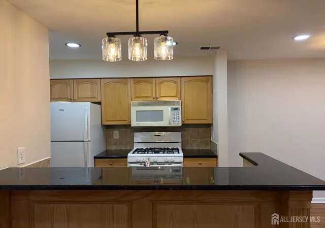 3rd image of 60 Lear Ct, East Brunswick, NJ 08816 | MLS# 2617799R