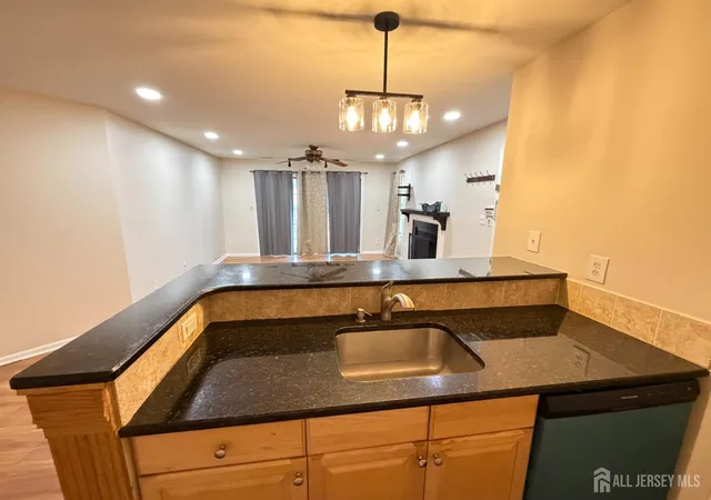 4th image of 60 Lear Ct, East Brunswick, NJ 08816 | MLS# 2617799R
