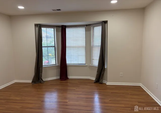 5th image of 60 Lear Ct, East Brunswick, NJ 08816 | MLS# 2617799R