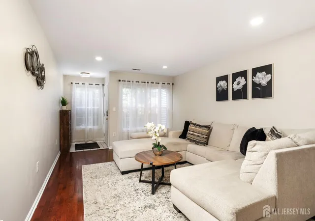 Homes for sale in South Brunswick, NJ | 604 Creststone Cir, South Brunswick, NJ 08540 | MLS# 2700033R