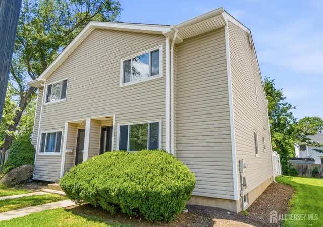 Homes for sale in South Brunswick, NJ | 39 Davids Ct, South Brunswick, NJ 08810 | MLS# 2617113R