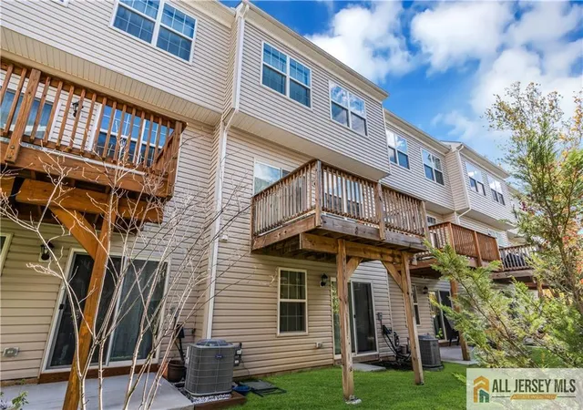 2nd image of 504 E International Rd, Monroe Township, NJ 08831