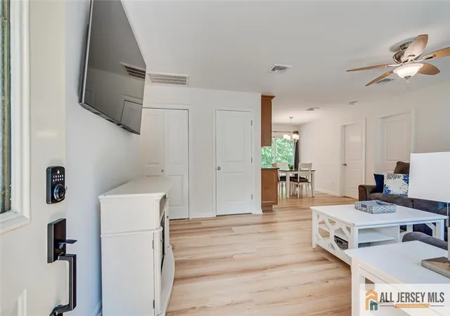3rd image of 4 Halsey Rd, Kendall Park, NJ 08824 | MLS# 2770088M