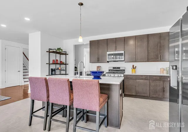 Photo 4 of Single family home for sale at 5 Campbell St, Old Bridge, NJ 08857 | MLS# 2600046R | Listing updated on 2026-04-20