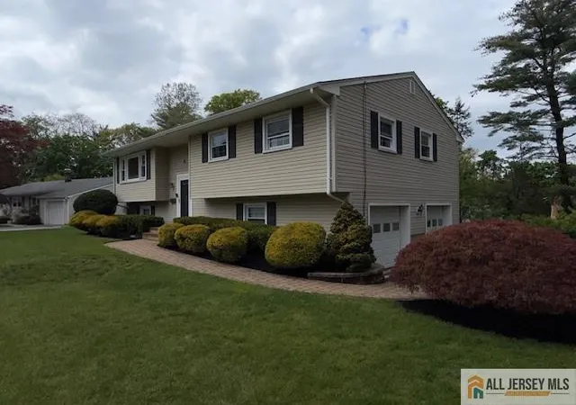 Photo 2 of Single family home for sale at 6 Greenbrae Ct, East Brunswick, NJ 08816 | MLS# 2661833M | Listing updated on 2026-07-07