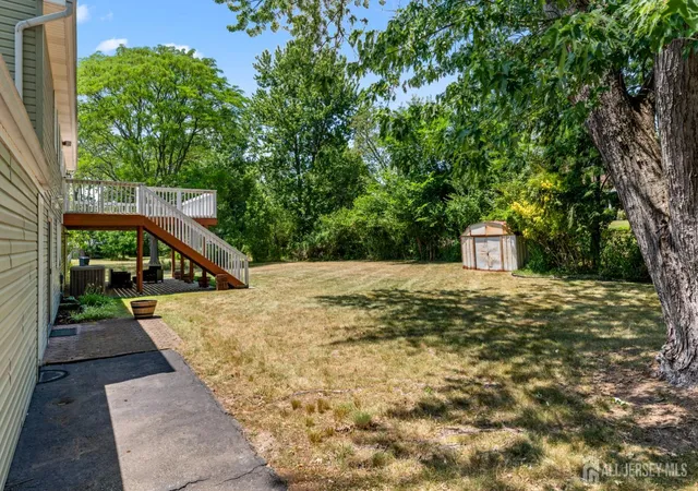 40th image of 5 Yale Ct, East Brunswick, NJ 08816 | MLS# 2700190R