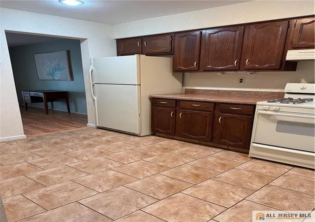 5th image of 47 Victory Ct, Old Bridge, NJ 08857 | MLS# 2662067M
