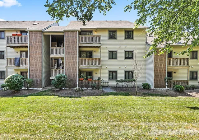 4th image of 2010 Ravens Crest Dr, Plainsboro, NJ 08536 | MLS# 2617845R