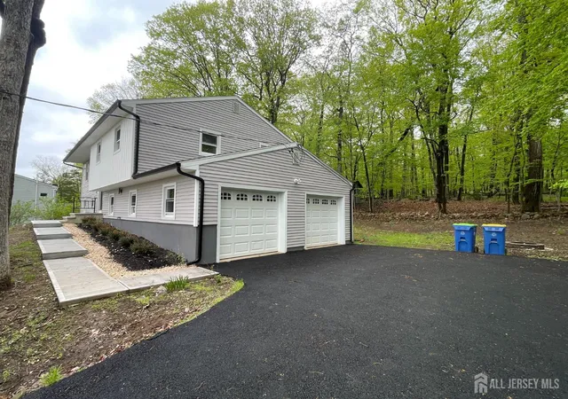 Photo 1 of Single family home for sale at 962 Brown Rd, Bridgewater, NJ 08807 | MLS# 2615251R | Listing updated on 2026-05-26