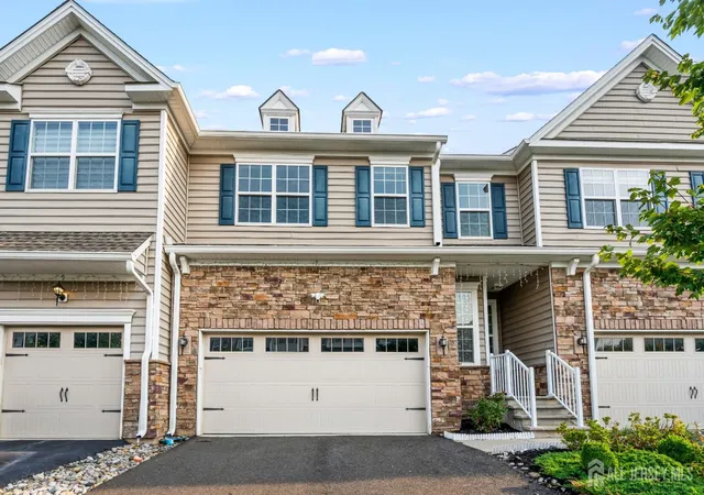2nd image of 7 Larkspur Ln, Monroe Township, NJ 08831 | MLS# 2702807R