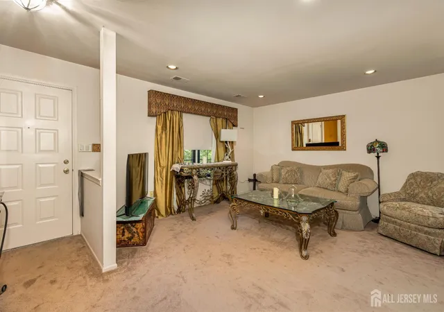 3rd image of 51 Aspen Dr, North Brunswick, NJ 08902 | MLS# 2701450R