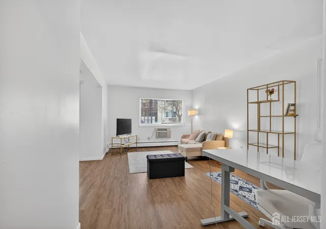4th image of 22 Lake Ave #5A, East Brunswick, NJ 08816 | MLS# 2700489R