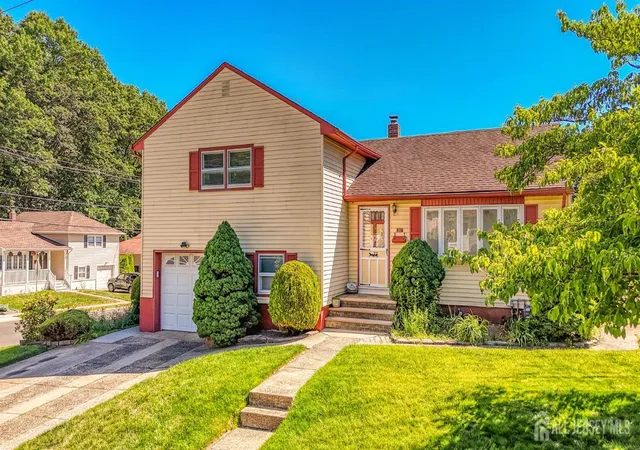 2nd image of 30 Frandsen Ave, South River, NJ 08882 | MLS# 2617242R