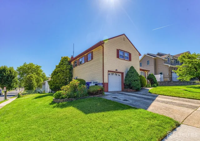 4th image of 30 Frandsen Ave, South River, NJ 08882 | MLS# 2617242R