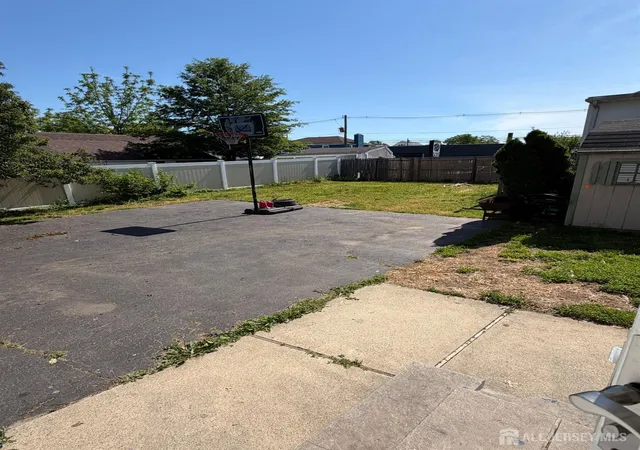 2nd image of 690 Carson Ave, Perth Amboy, NJ 08861 | MLS# 2615513R
