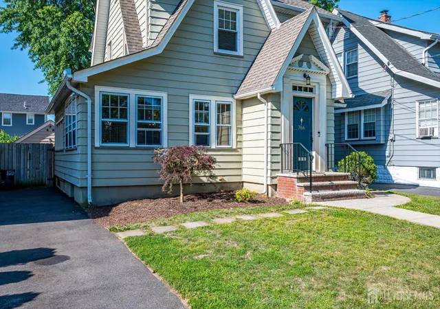 Homes for sale in Rahway, NJ | 766 Central Ave, Rahway, NJ 07065 | MLS# 2700243R