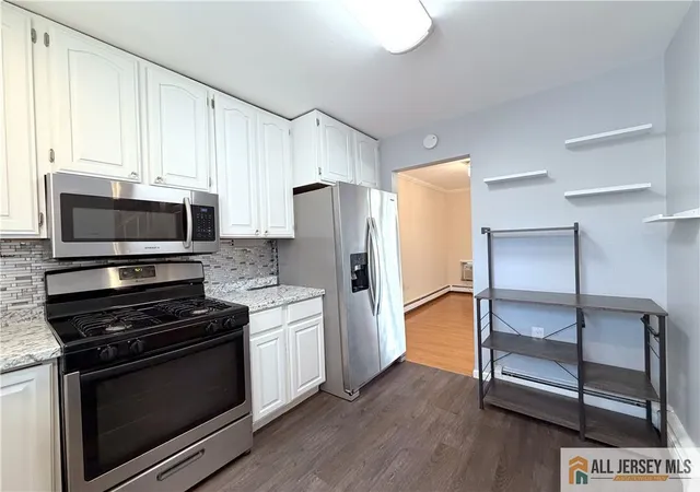 4th image of 406 Cranbury Rd #7, East Brunswick, NJ 08816 | MLS# 2770388M