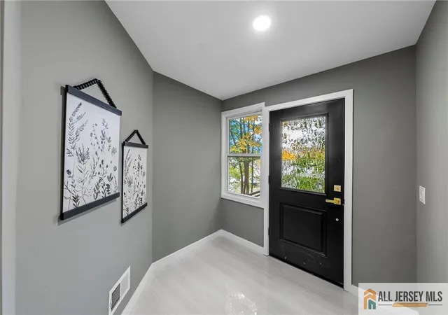 Photo 3 of Single family home for sale at 498 Alpine St, South Amboy, NJ 08879 | MLS# 2660787M | Listing updated on 2026-01-21