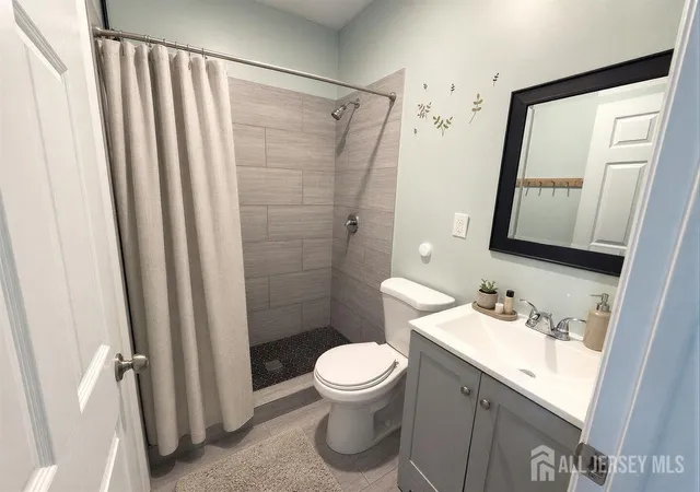 Listing Photo 5 - Condo for sale in building located at 24 Sanford St, Trenton, NJ 08618