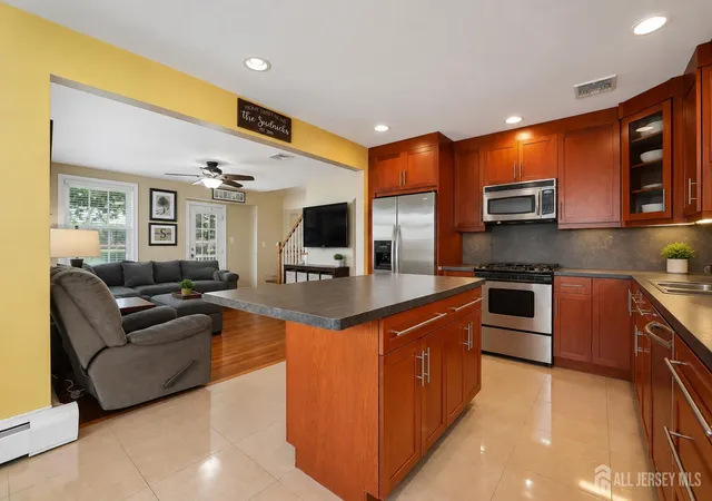 Photo 3 of Single family home for sale at 58 Preston St, Edison, NJ 08817 | MLS# 2703331R | Listing updated on 2026-09-03
