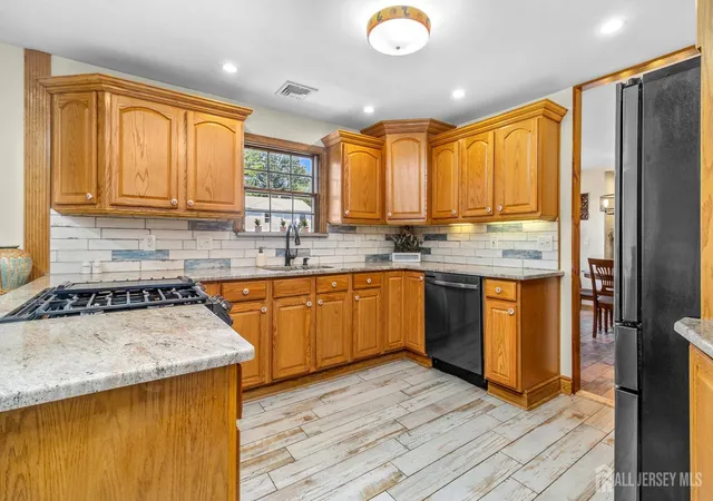 image of 91 S Hill Rd S, Colonia, NJ 07067 | MLS# 2702999R