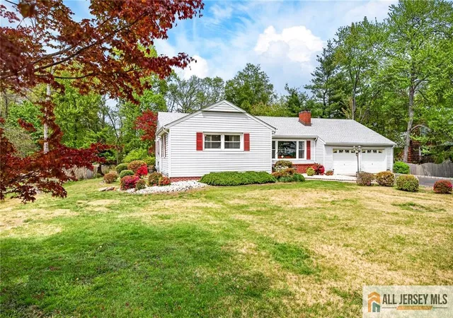Photo 3 of Single family home for sale at 40 Grove St, Piscataway, NJ 08854 | MLS# 2661926M | Listing updated on 2026-08-20