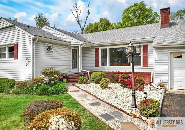 Photo 4 of Single family home for sale at 40 Grove St, Piscataway, NJ 08854 | MLS# 2661926M | Listing updated on 2026-08-20