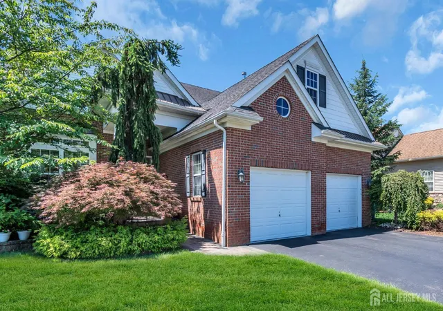 2nd image of 10 Nappa Ct, Monroe Township, NJ 08831 | MLS# 2701270R