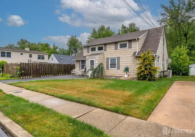 Homes for sale in Iselin, NJ | 172 Elizabeth Ave, Iselin, NJ 08830 | MLS# 2617092R